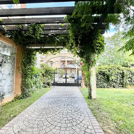 Aria - Menada 公寓 阳光海滩