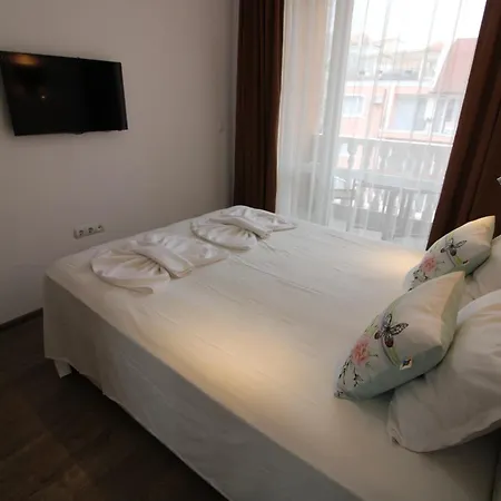 Aria - Menada 公寓