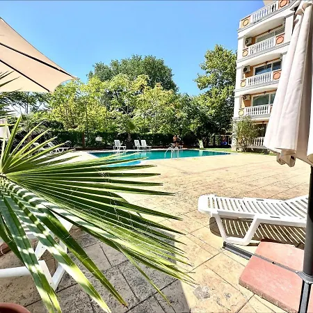 Aria - Menada Apartman Napospart